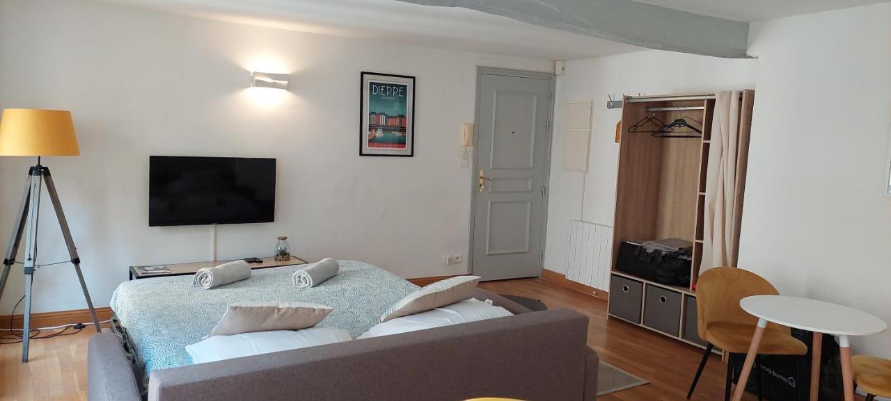 Beau Studio Cosy Calme En Face Du Port Sur Le Quai Lejlighed Dieppe Eksteriør billede