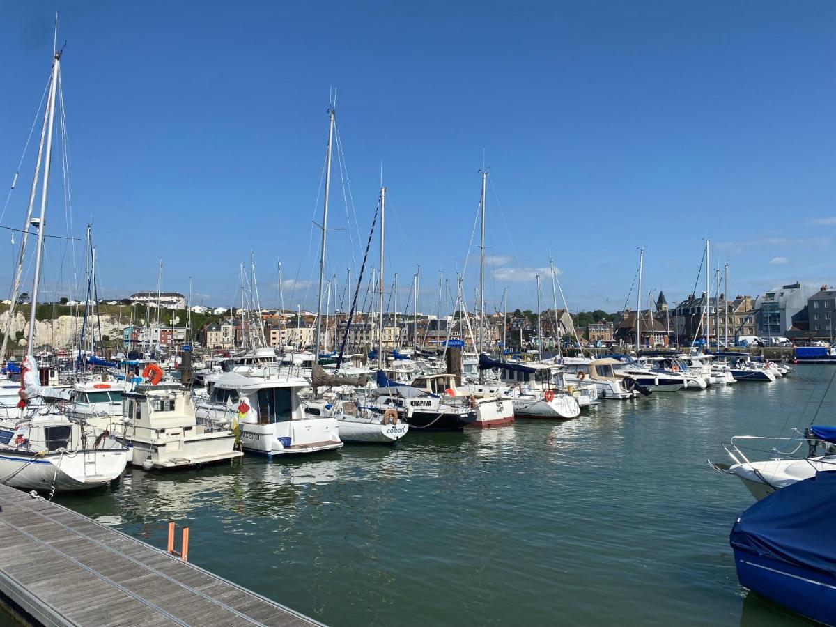 Beau Studio Cosy Calme En Face Du Port Sur Le Quai Lejlighed Dieppe Eksteriør billede